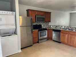 featured image of 502 W Maple Ave
