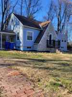 featured image of 2660 Sheridan Rd