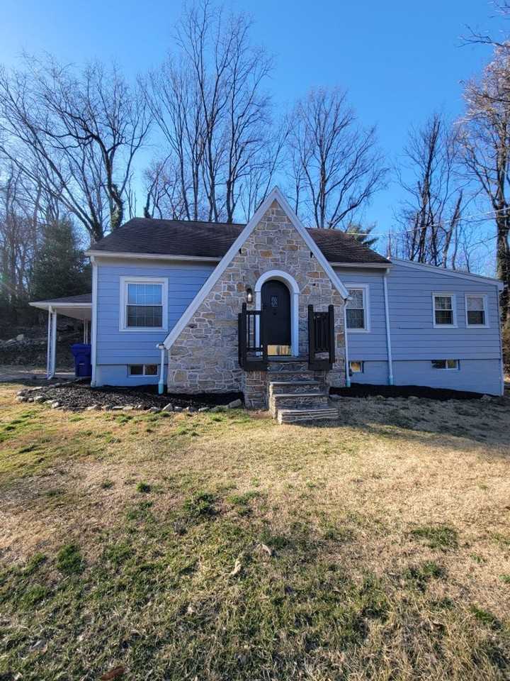 2660 Sheridan Rd - Photo 2 of 30