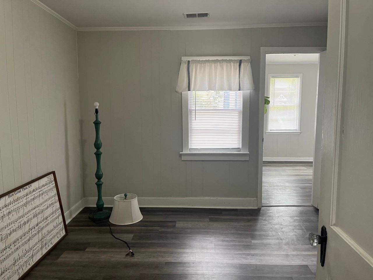 1434 Alma St - Photo 5 of 14