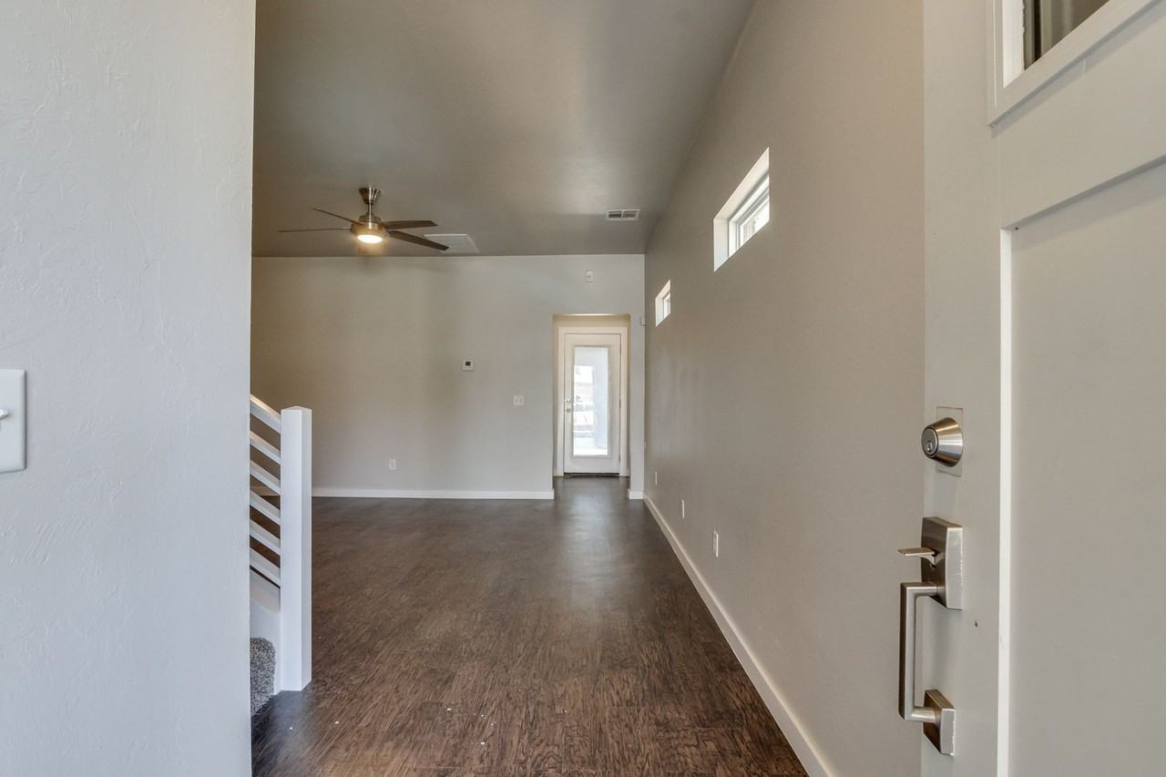 2188 Buena Vida Ln - Photo 3 of 33