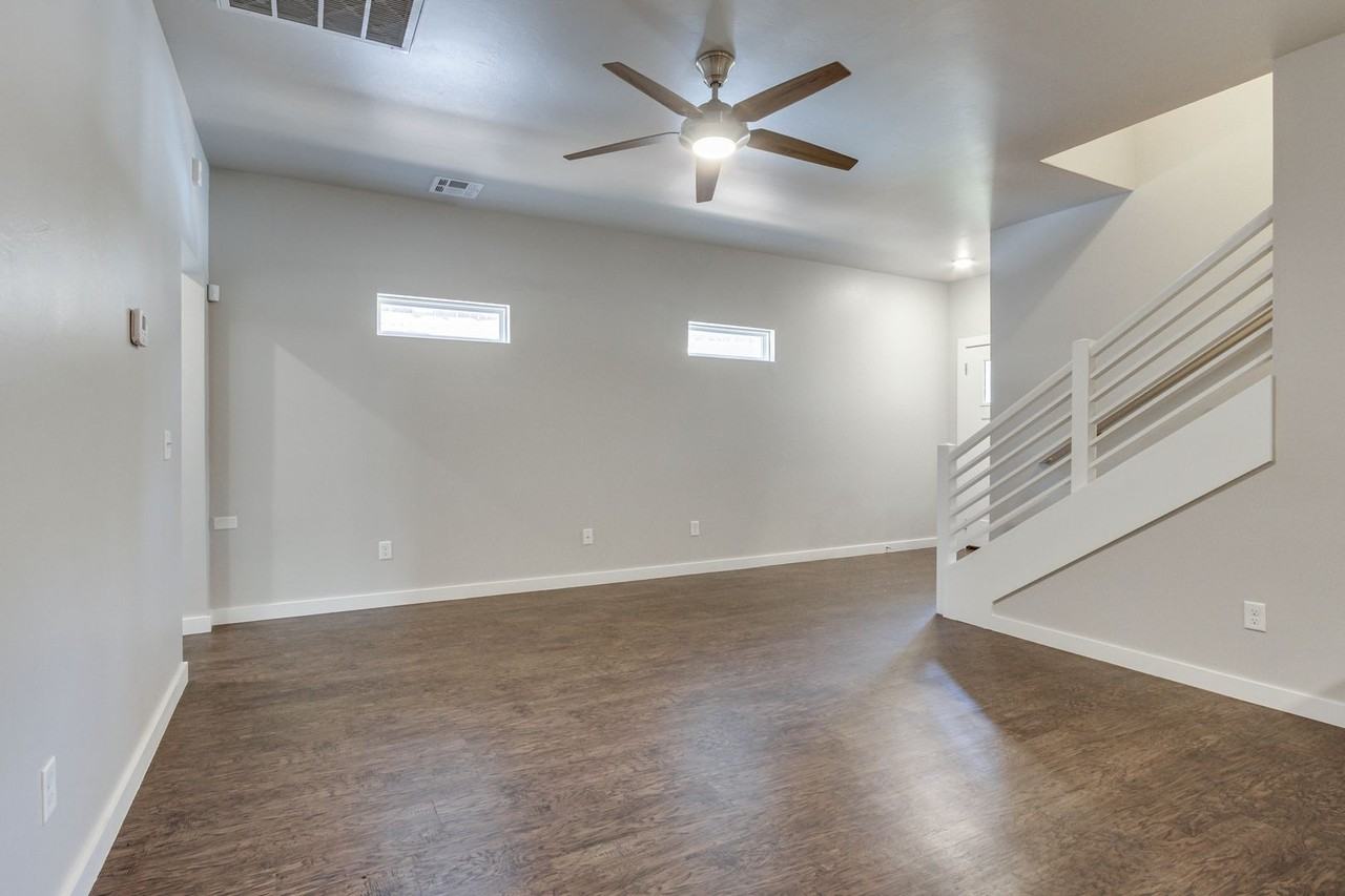 2188 Buena Vida Ln - Photo 7 of 33
