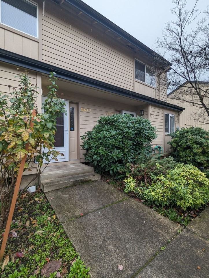 1617 Oak Patch Rd - Photo 4 of 23