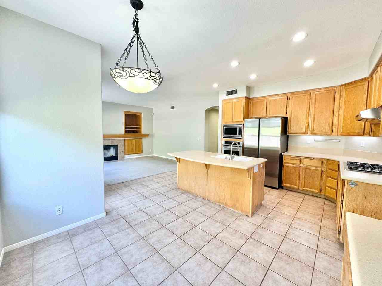7314 Juncus Ct - Photo 7 of 27