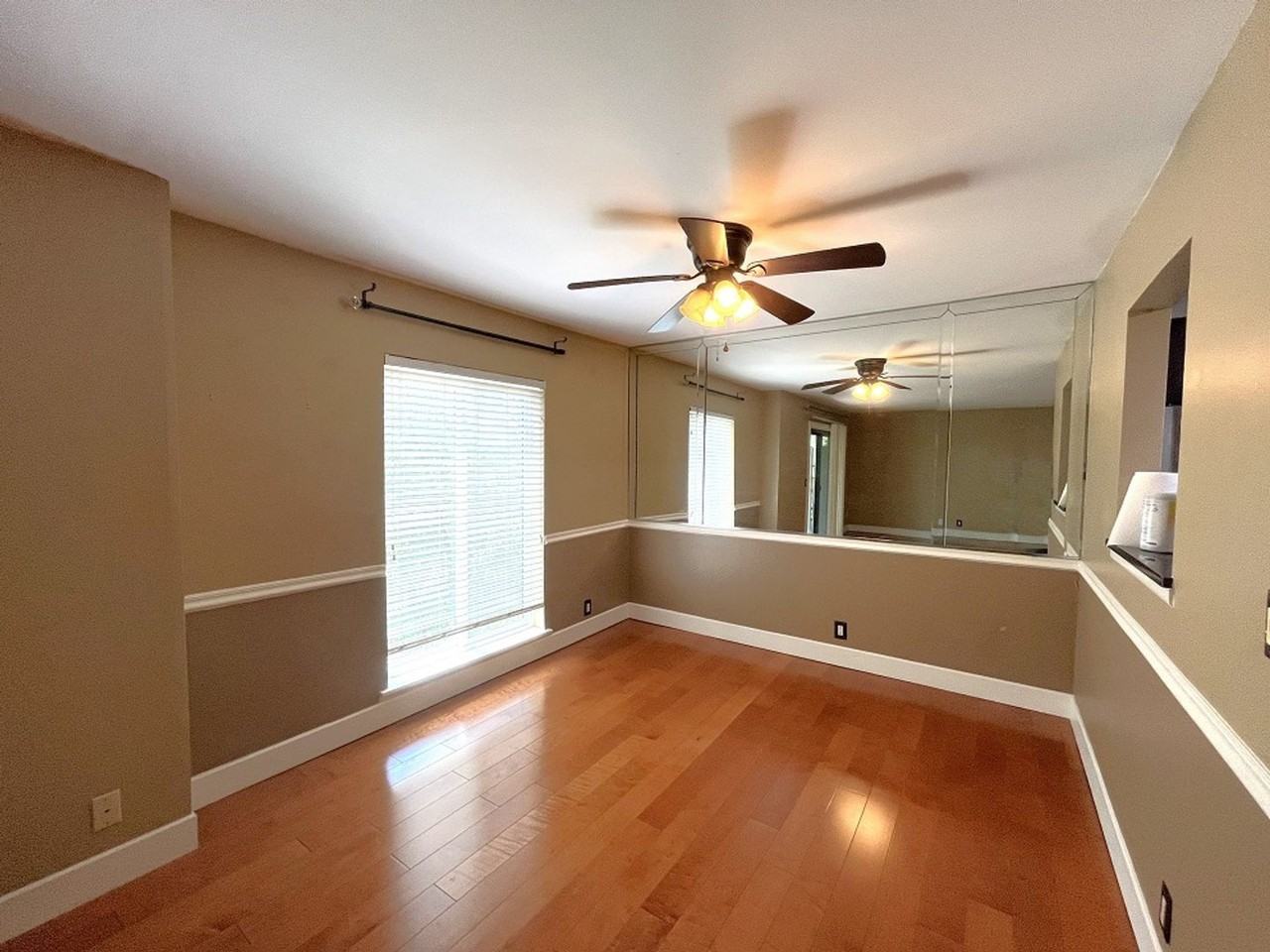 243 Summit Ridge Dr - Photo 4 of 14