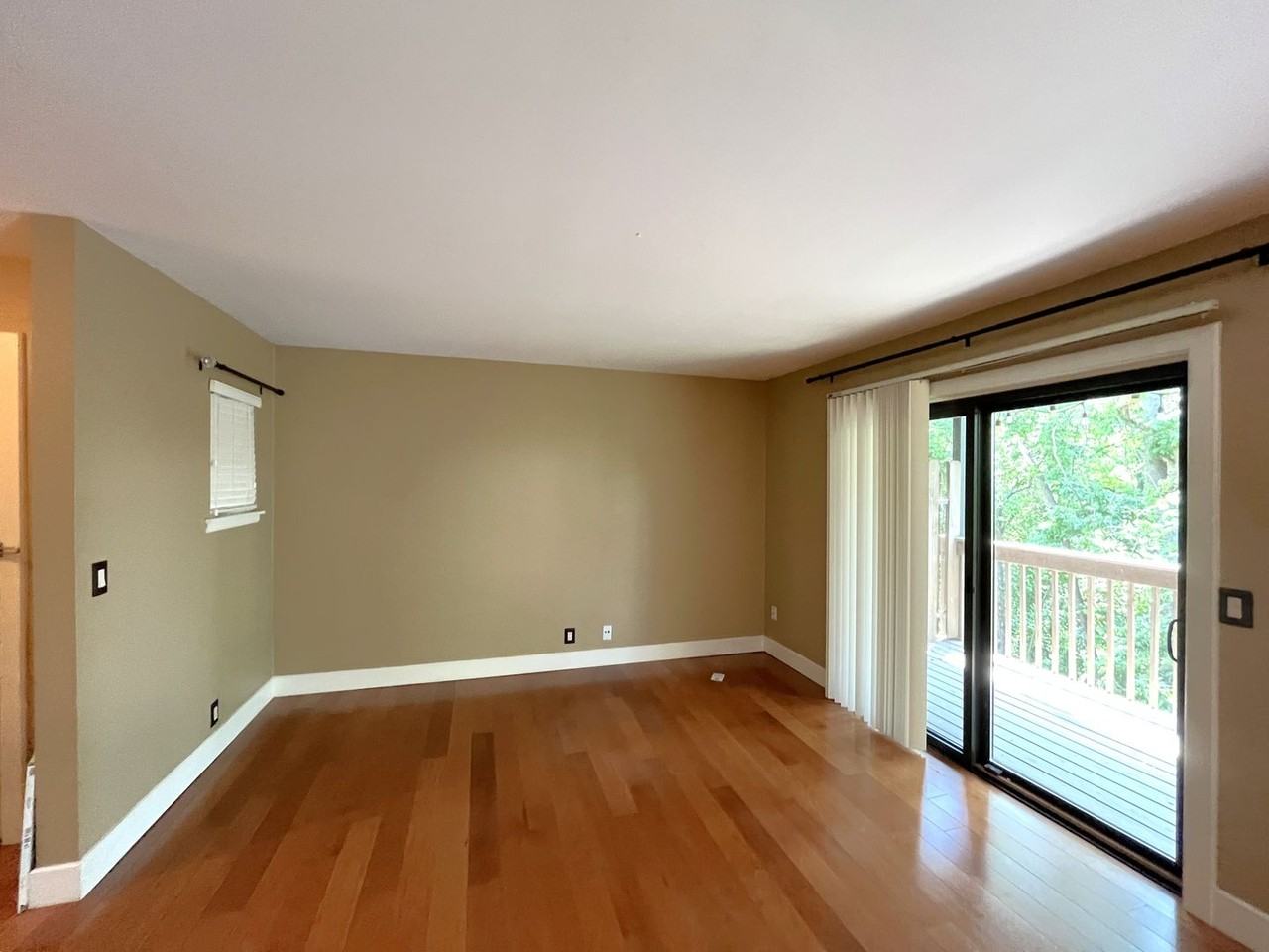 243 Summit Ridge Dr - Photo 5 of 14