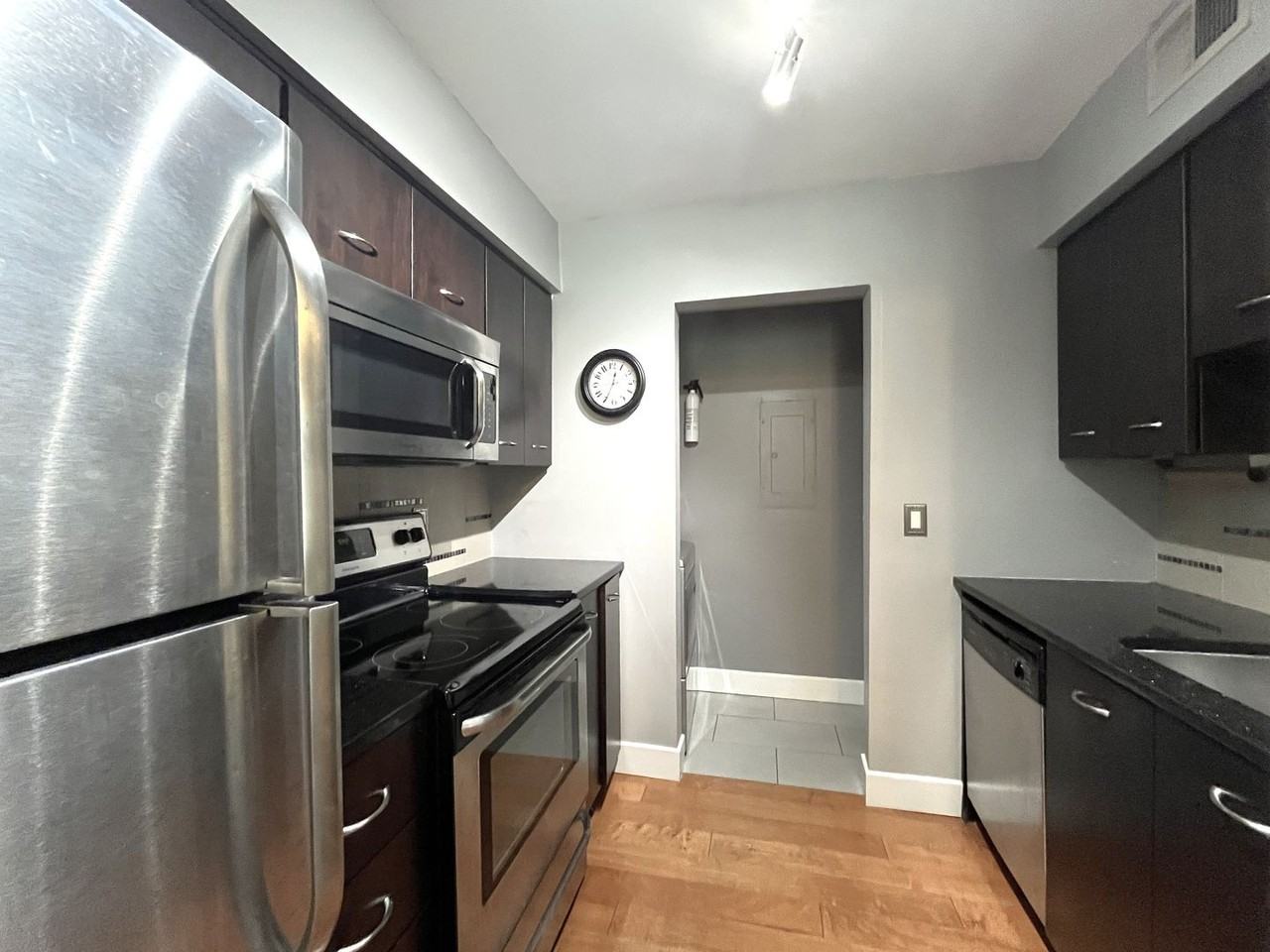 243 Summit Ridge Dr - Photo 6 of 14