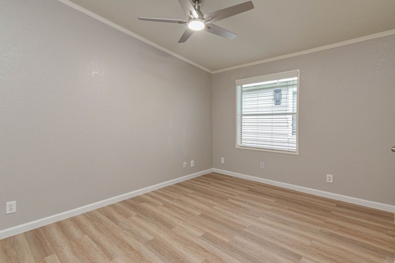 10210 Berrypatch Ln - Photo 7 of 22