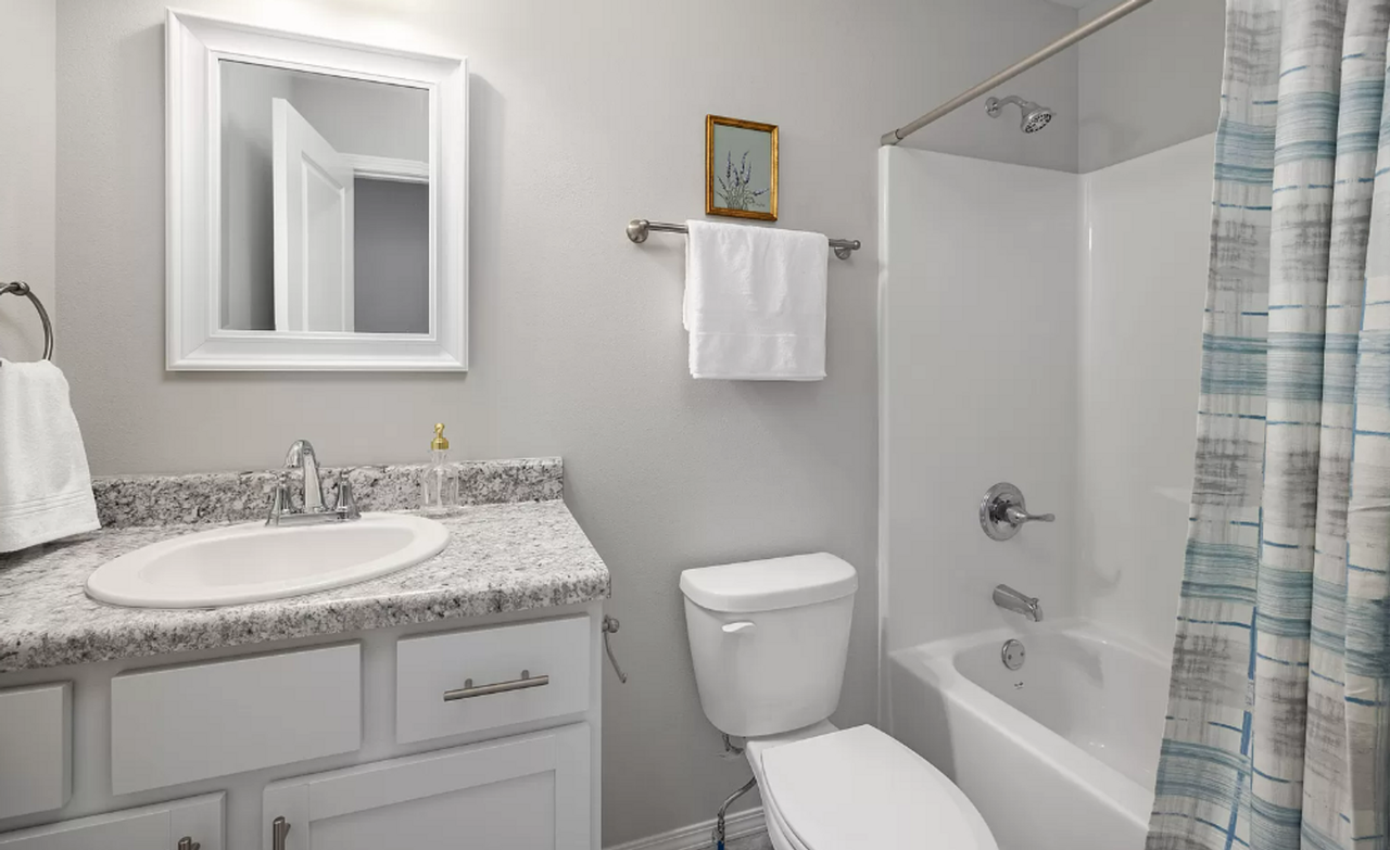 1203 Aundria Ave - Photo 5 of 21