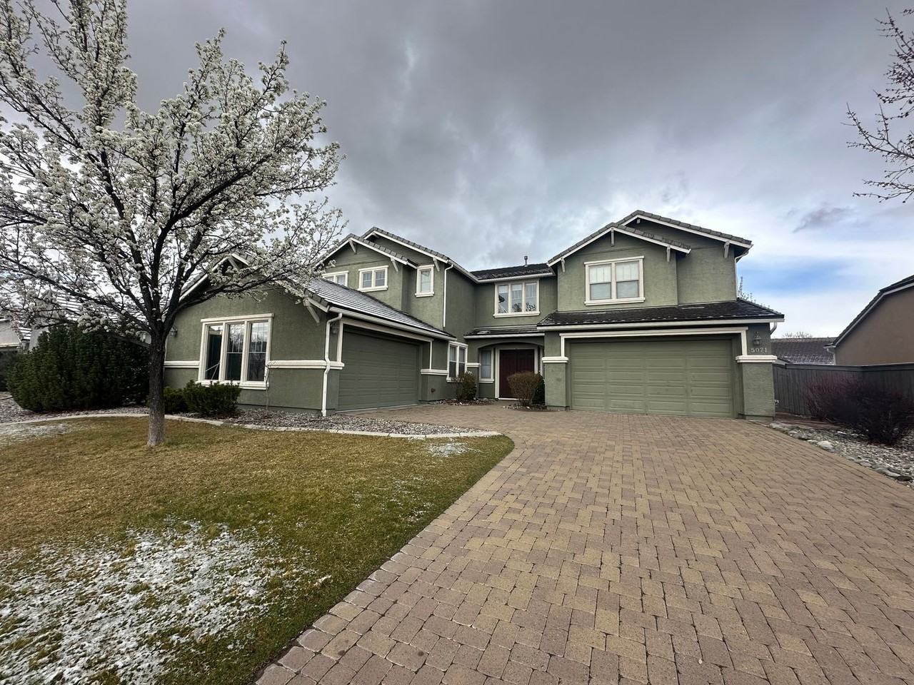 5071 Hallgarten Dr - Photo 2 of 5