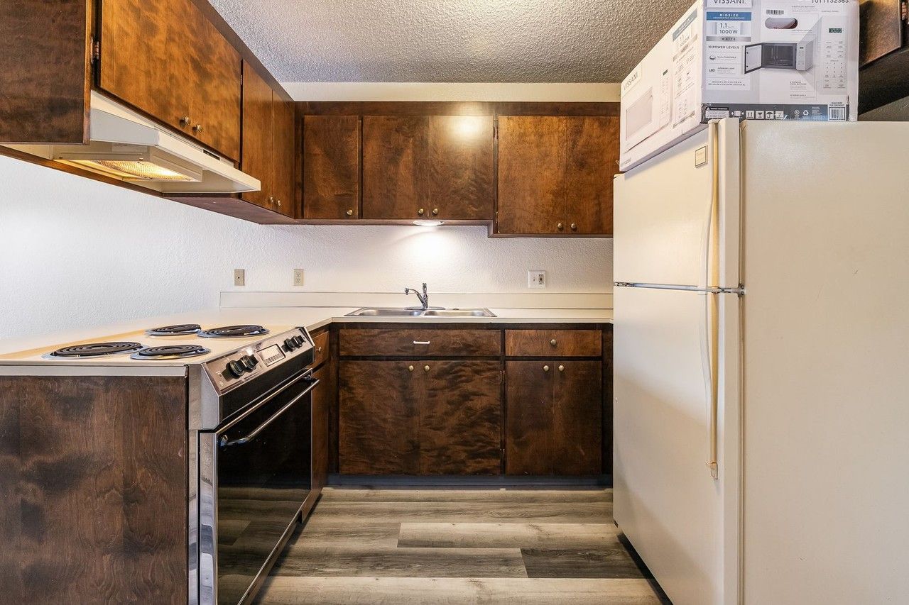 Holly Park Apartments in Ferndale - Photo 5 of 20