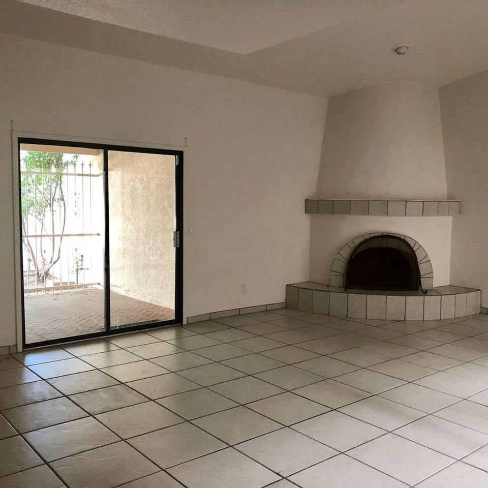 2530 E Forgeus Pl - Photo 2 of 19