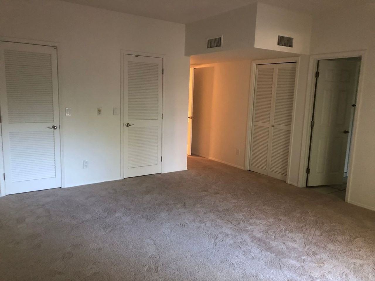 2530 E Forgeus Pl - Photo 4 of 19