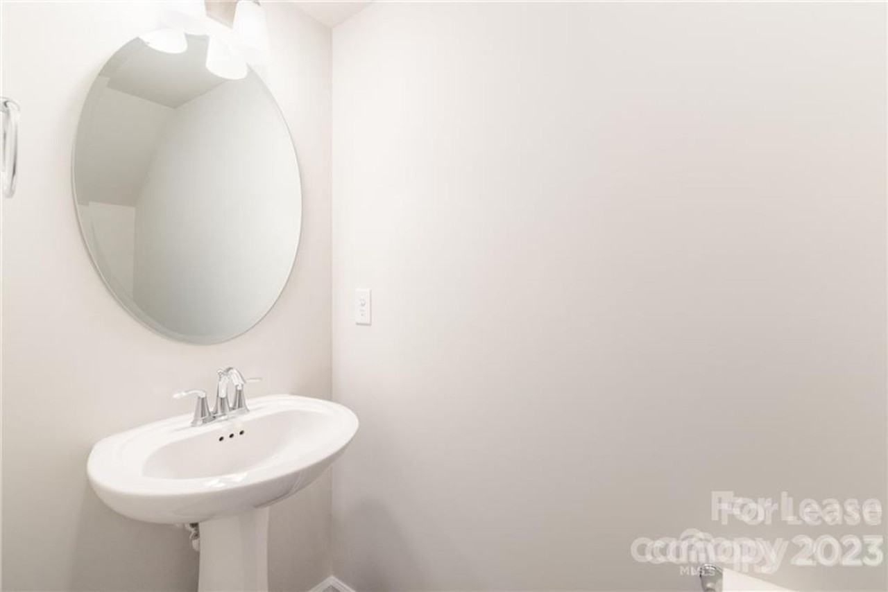 6929 Walnut Branch Ln - Photo 7 of 12