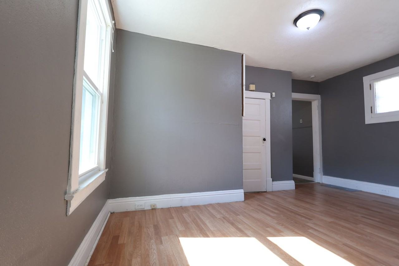 3 Pohlman Ln - Photo 5 of 15
