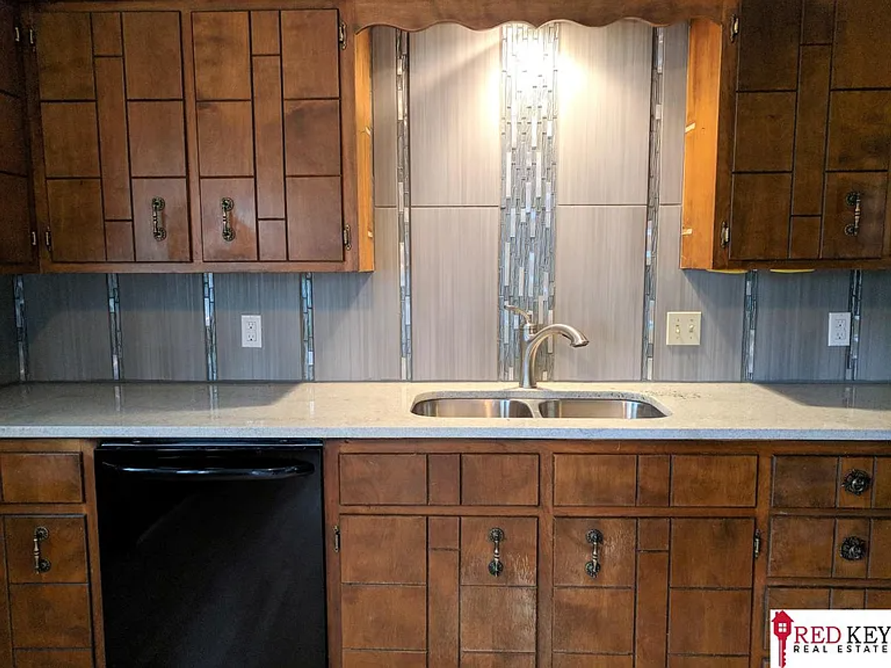 9312 Spaulding St - Photo 6 of 14