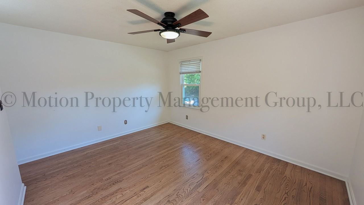 2400 Lawrence Dr - Photo 6 of 15