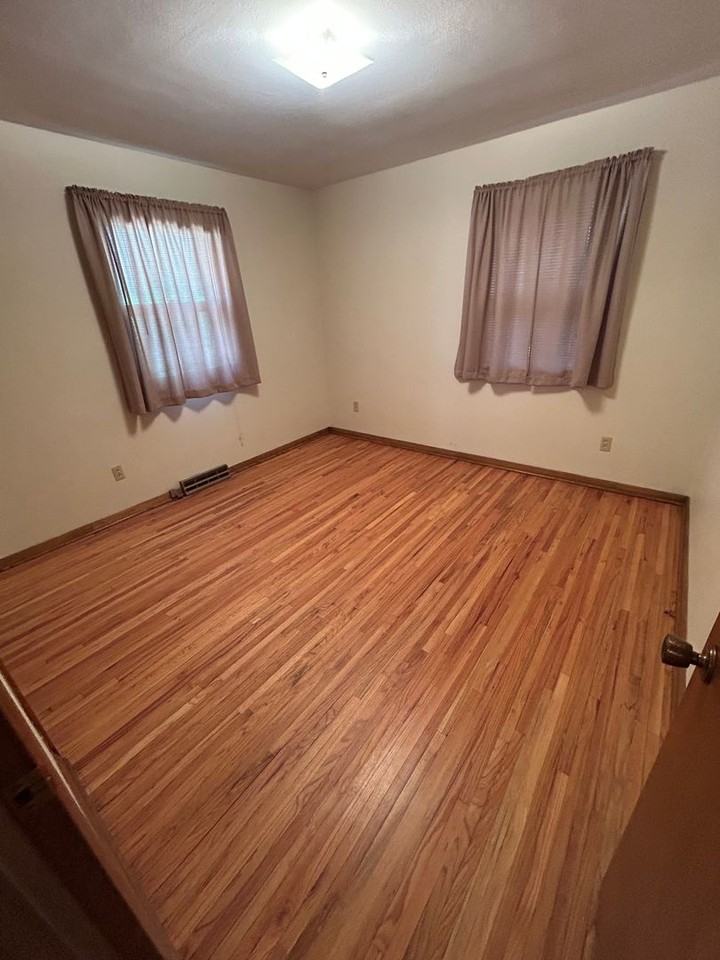 105 Bellaire Rd - Photo 3 of 9