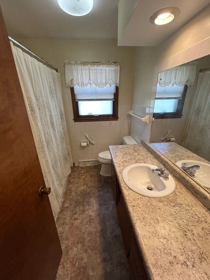 105 Bellaire Rd - Photo 4 of 9