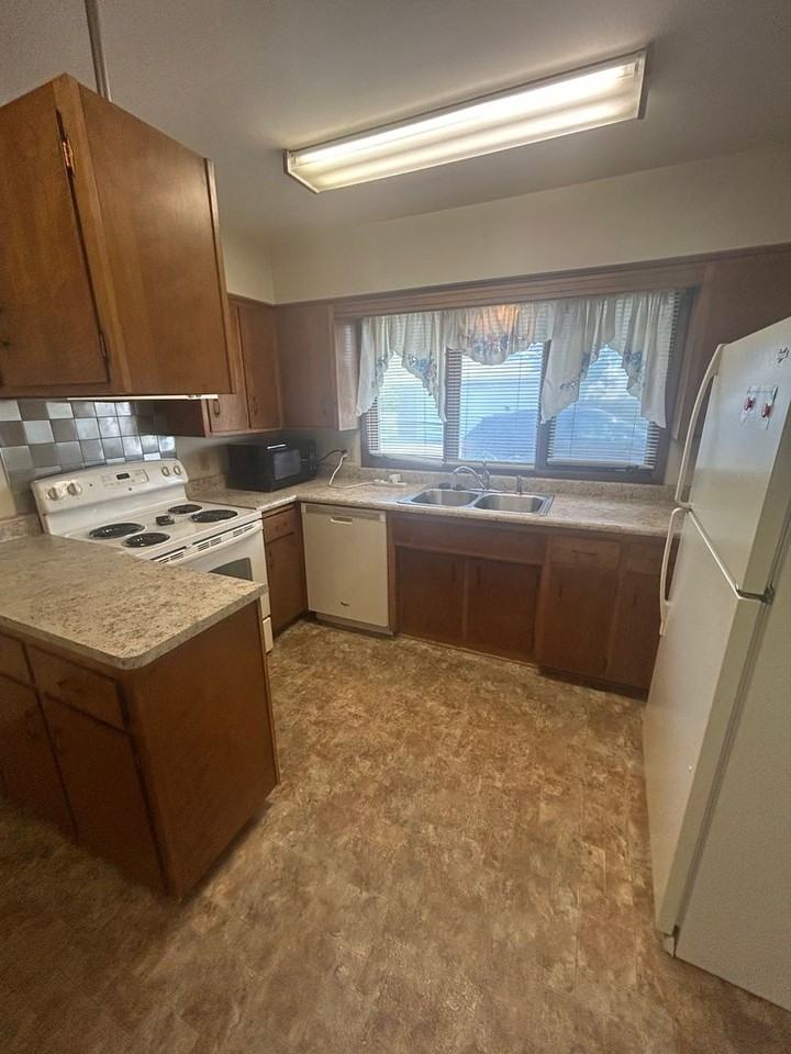 105 Bellaire Rd - Photo 6 of 9