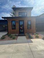 featured image of 3344 Nw Celilo Ln