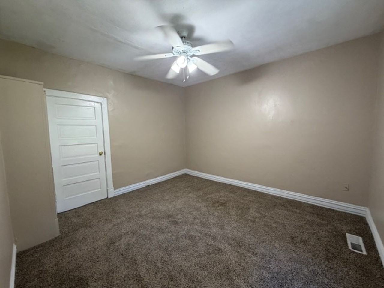 6725 Schofield Pl - Photo 2 of 11