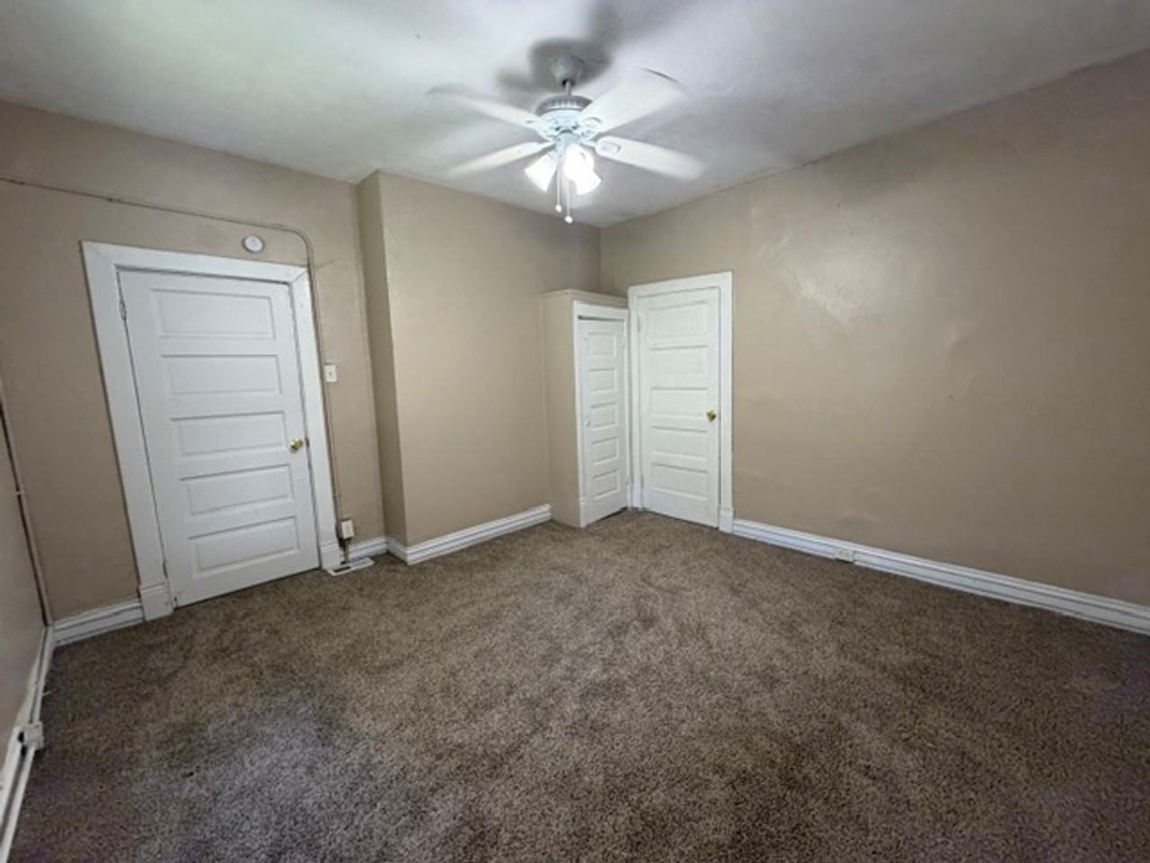 6725 Schofield Pl - Photo 3 of 11