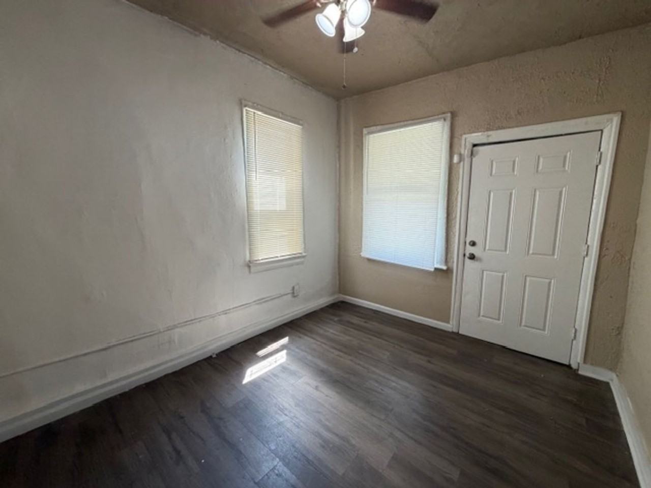 6725 Schofield Pl - Photo 6 of 11