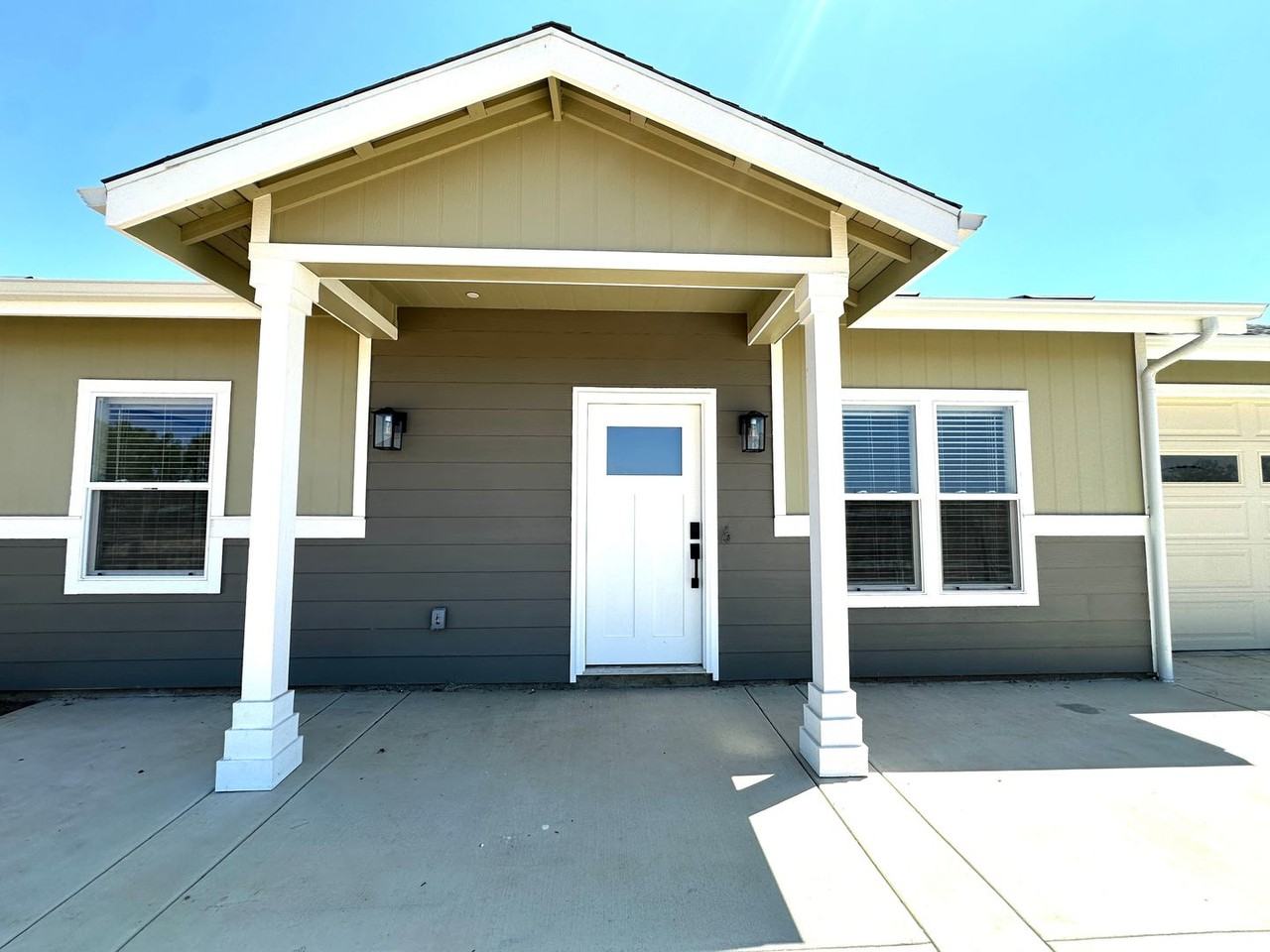 28859 Wickerd Rd - Photo 3 of 47
