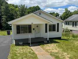 featured image of 208 Gravely Rd