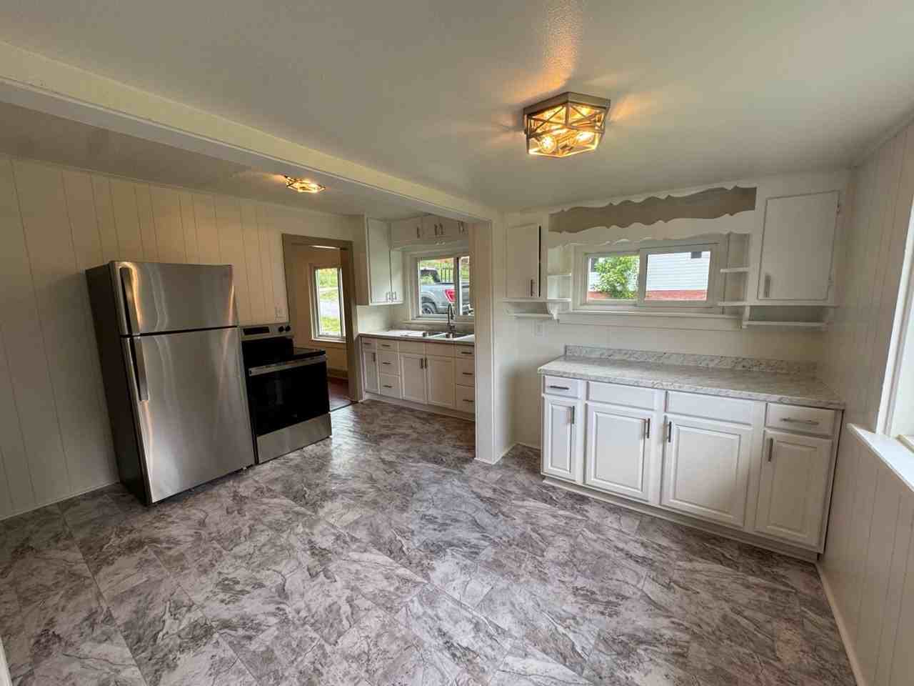 208 Gravely Rd - Photo 3 of 7