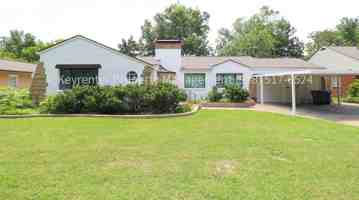 featured image of 1426 E 32nd Pl