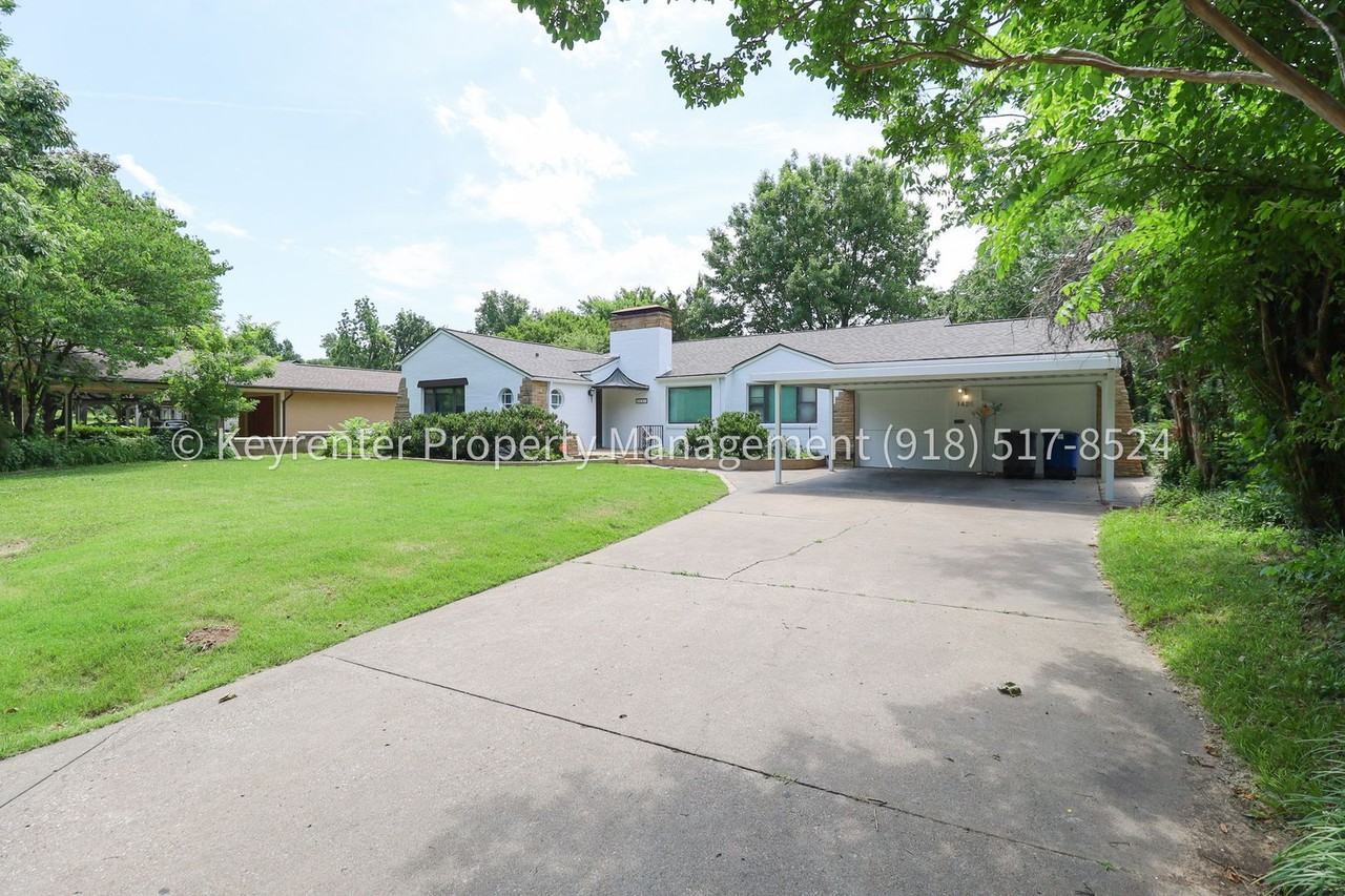 1426 E 32nd Pl - Photo 4 of 41