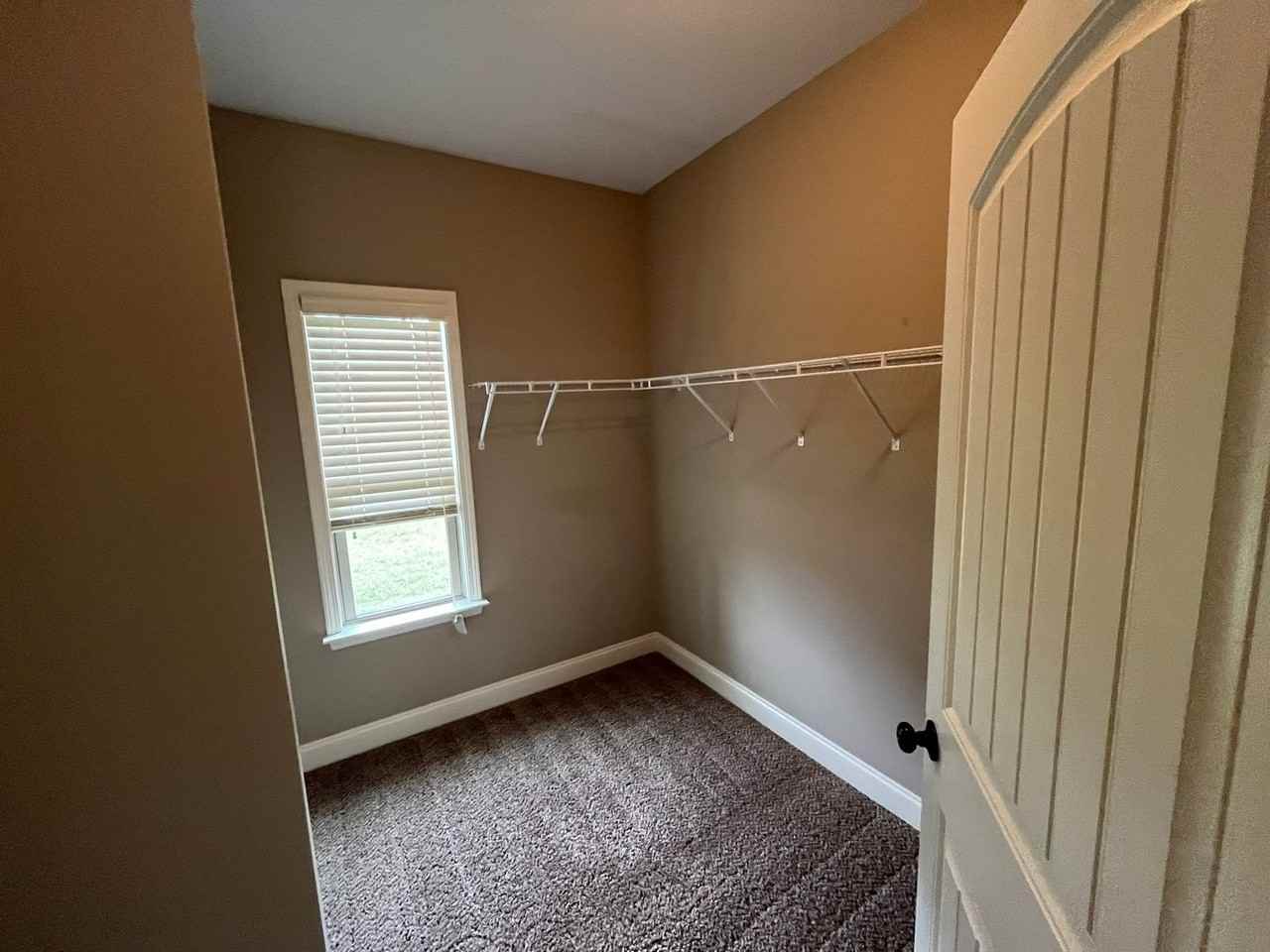 6841 Wren Creek Dr - Photo 4 of 40