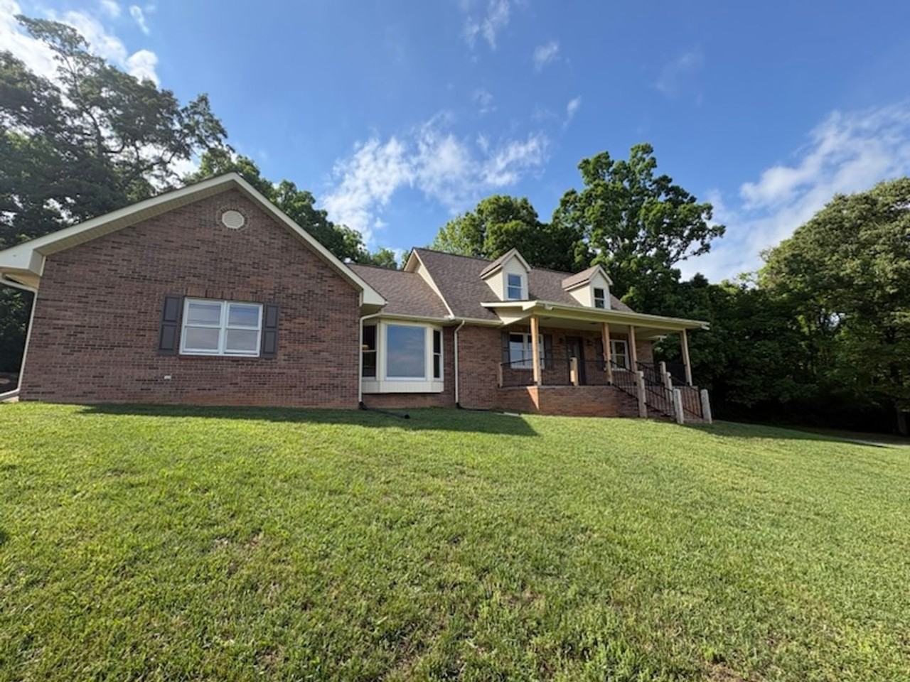 2737 Hickory Ridge Rd - Photo 3 of 28