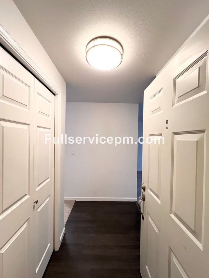 12023 Se 60th St - Photo 5 of 27
