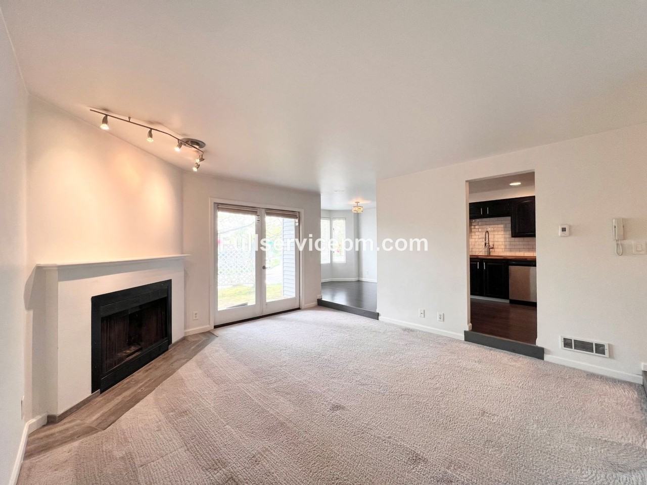 12023 Se 60th St - Photo 7 of 27
