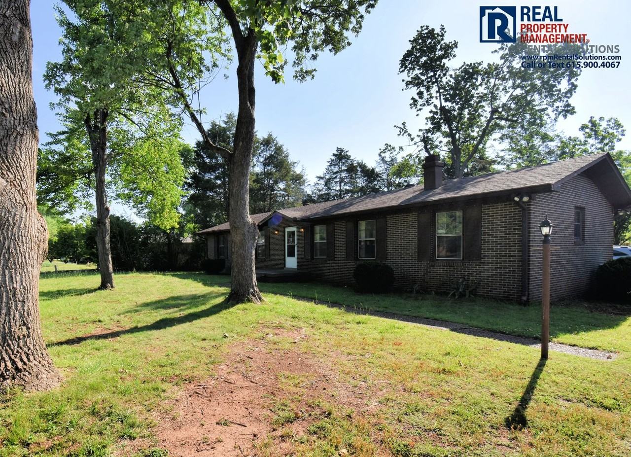 114 Mcfarlin Rd - Photo 3 of 24