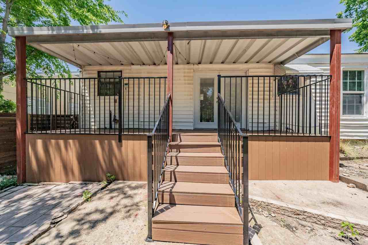 4429 Donnelly Ave - Photo 3 of 33