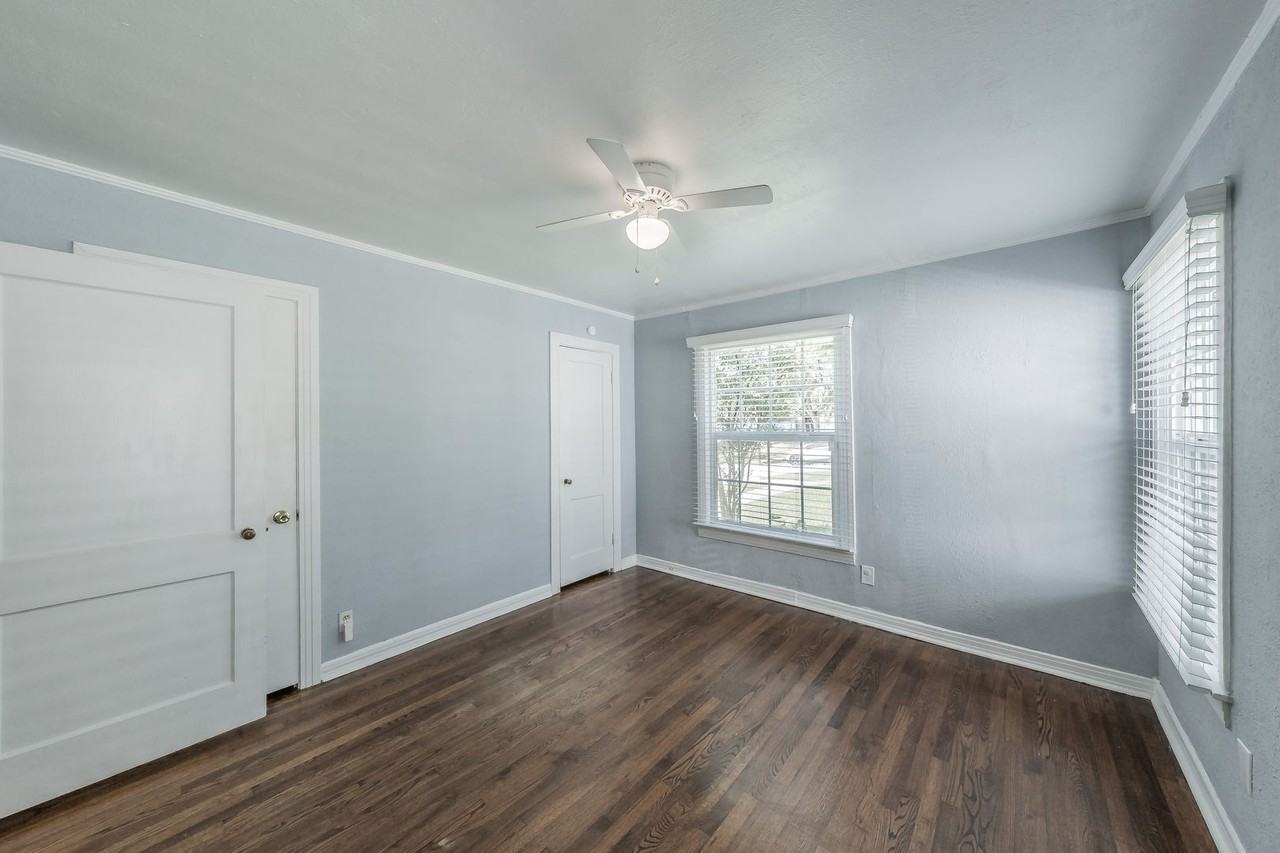 4429 Donnelly Ave - Photo 7 of 33