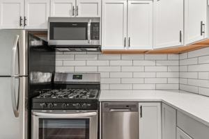 featured image of 1216 Williamson St