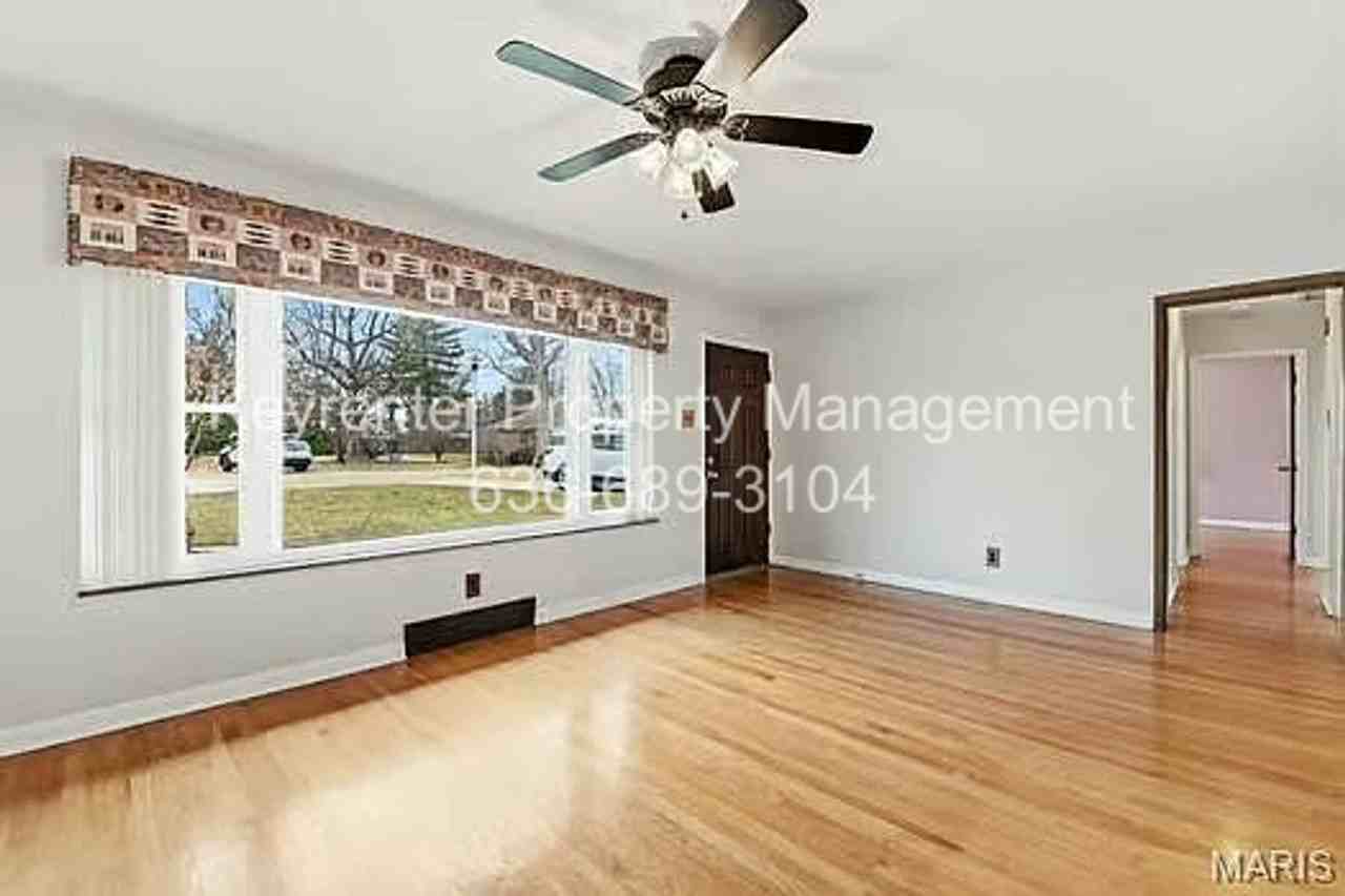 9816 Obrien Ct - Photo 4 of 27
