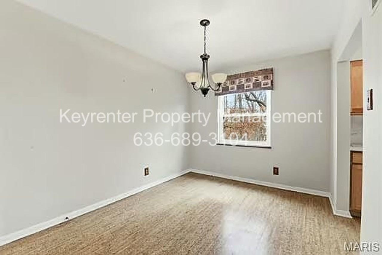 9816 Obrien Ct - Photo 5 of 27