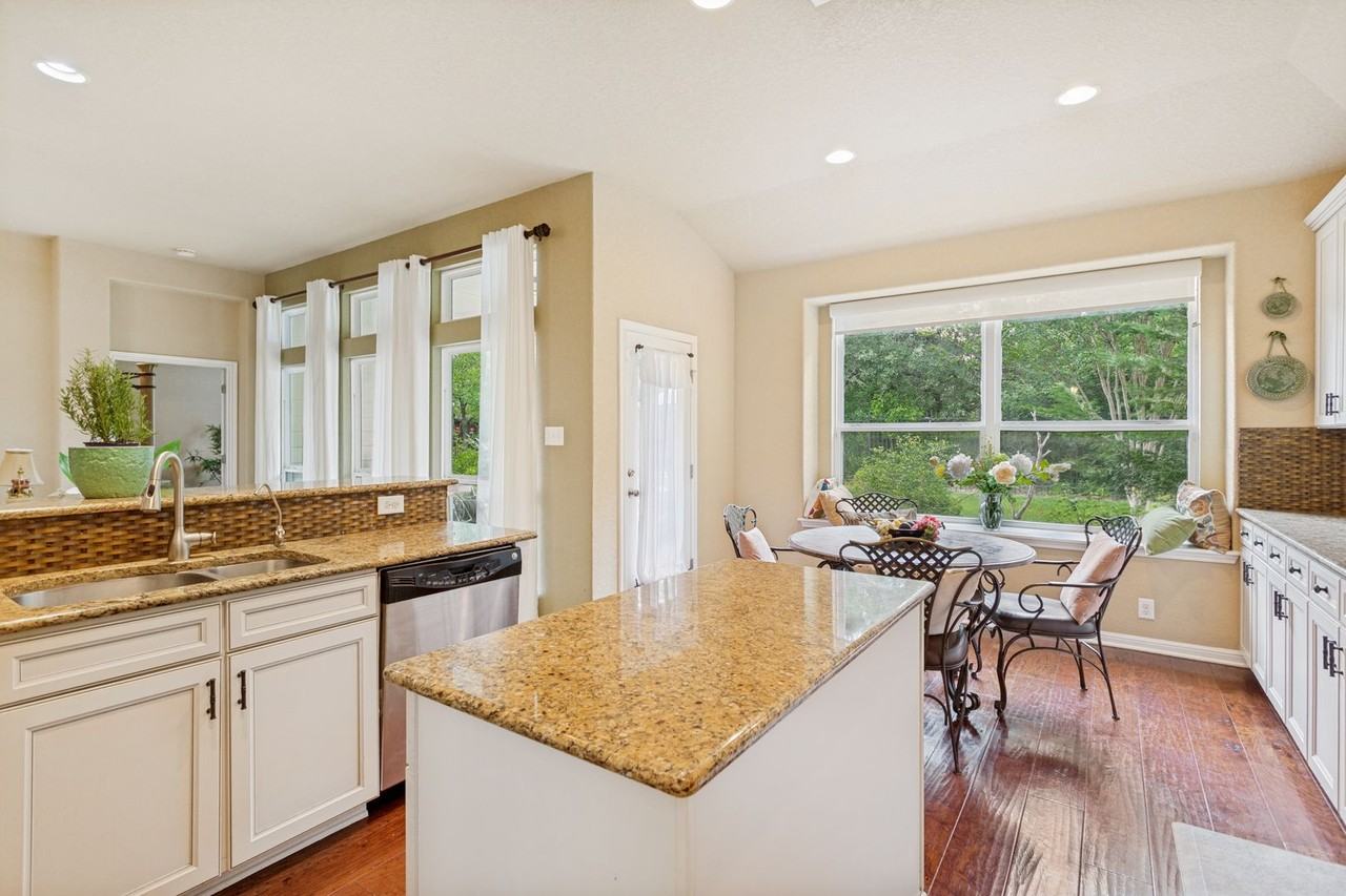 10539 Alcantara - Photo 7 of 25