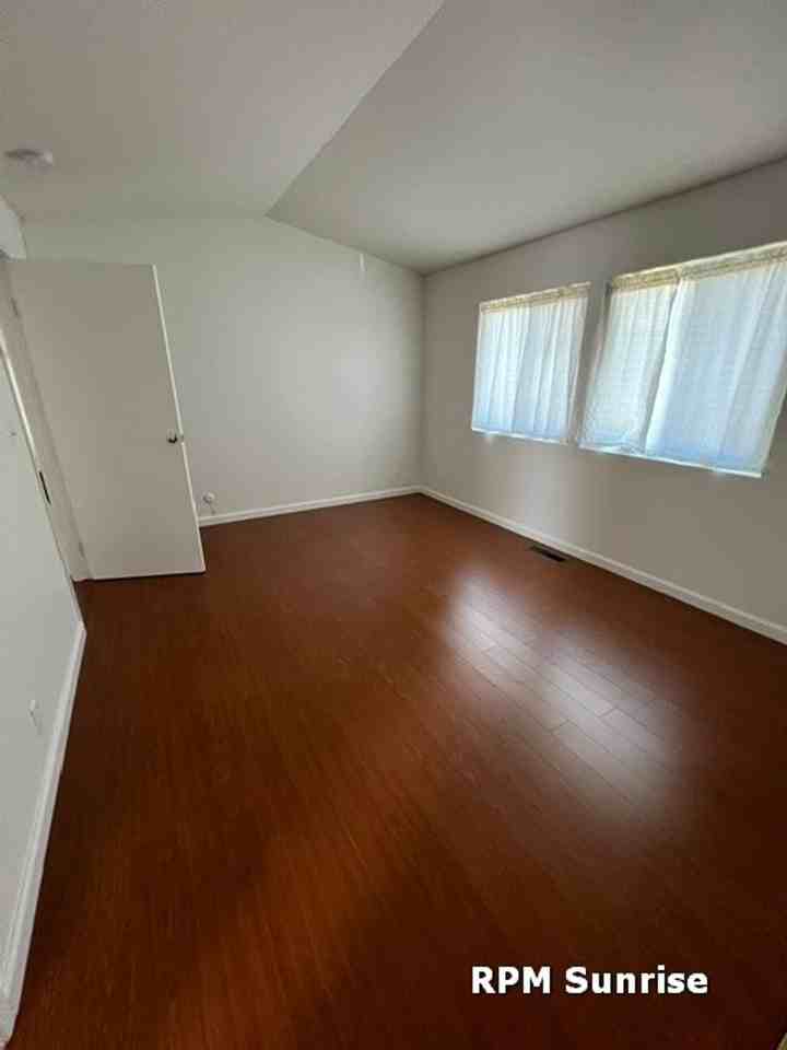 1220 Pine Creek Way #1 - Photo 7 of 10