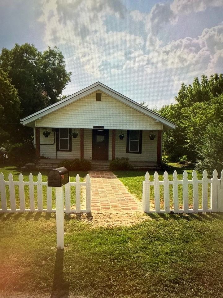 1501 Hanover St - Photo 3 of 24