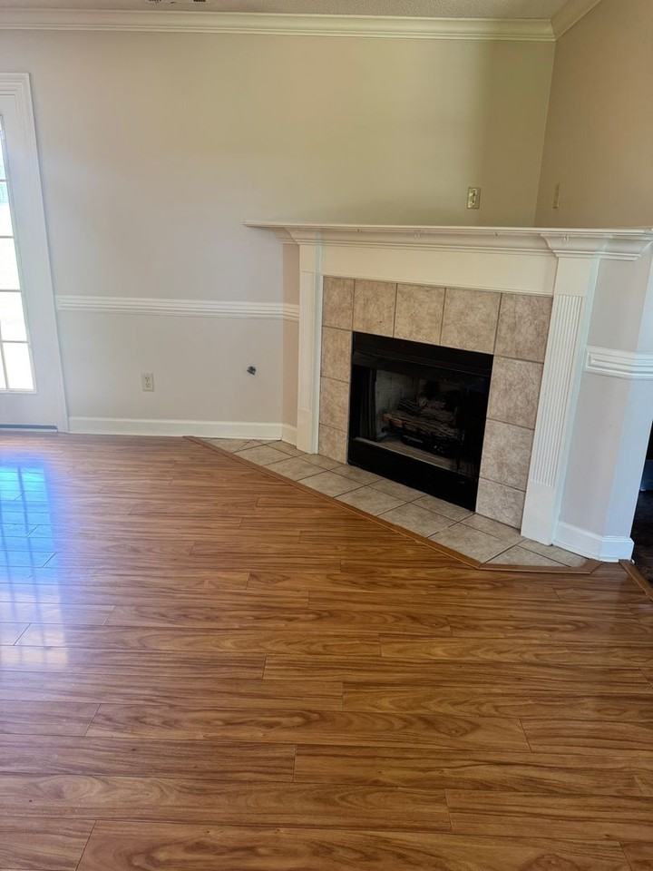 397 Park St - Photo 3 of 10