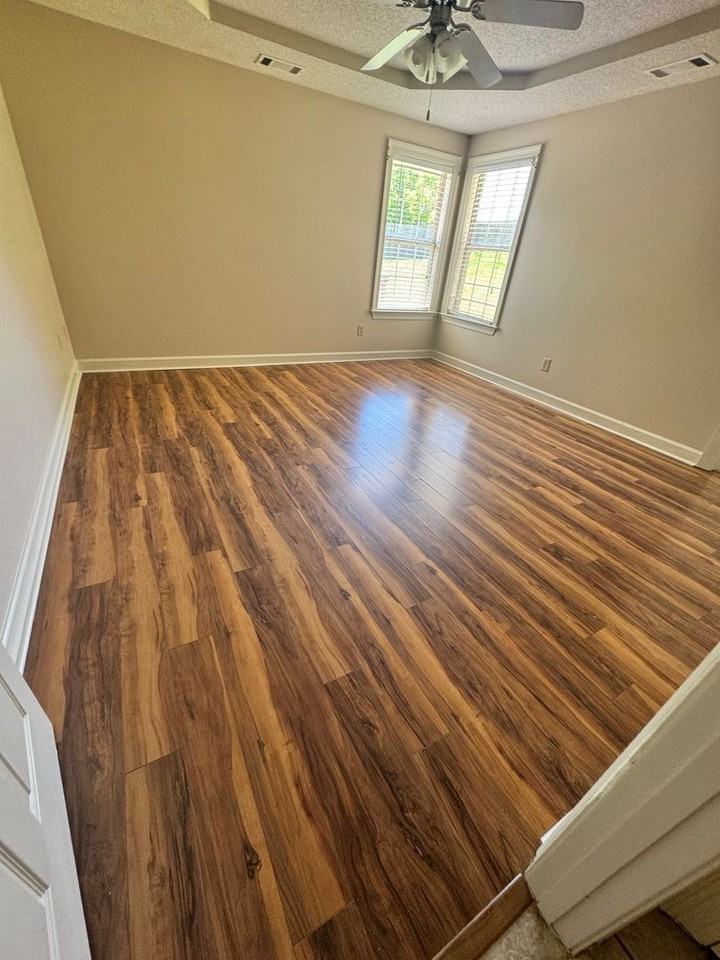 397 Park St - Photo 6 of 10
