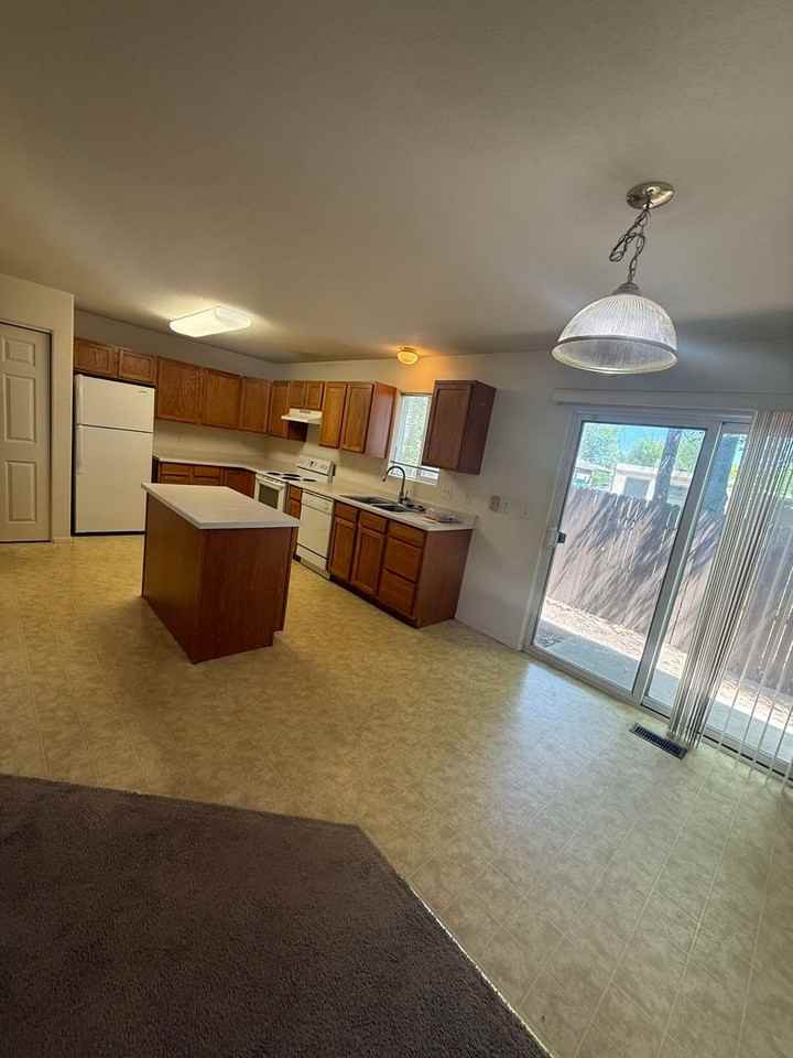 299 Ellers Grv - Photo 5 of 11