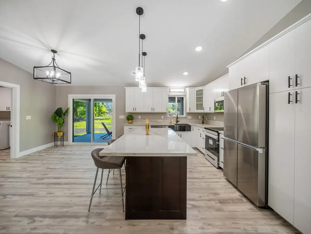 15-2047 9th Ave - Photo 5 of 16